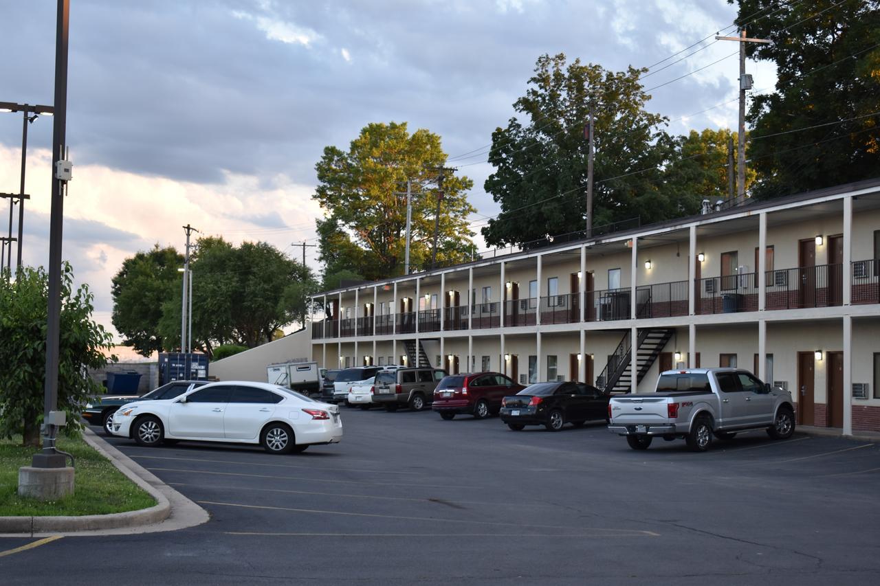 Town House Inn Cape Girardeau Kültér fotó